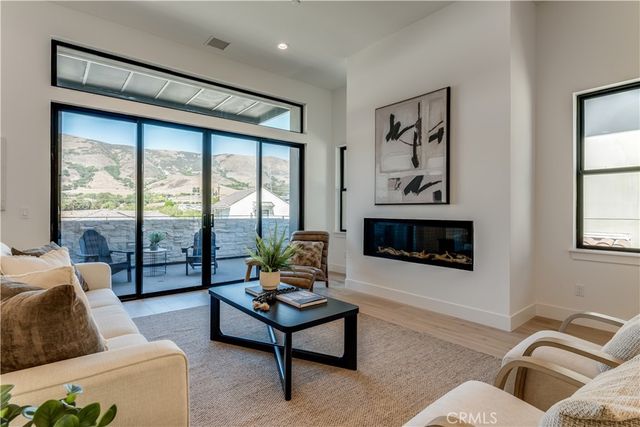 1451 Hansen Lane, San Luis Obispo, CA 93401