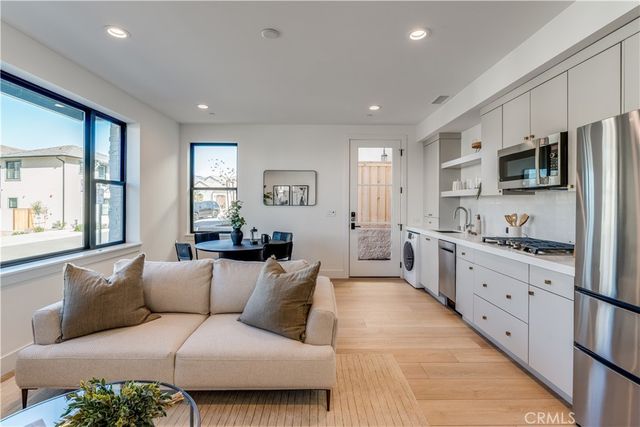 1451 Hansen Lane, San Luis Obispo, CA 93401