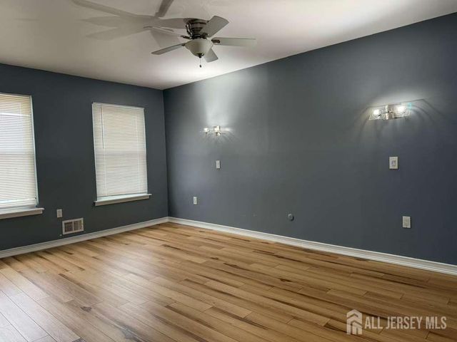 2 Mochen Court, Sayreville, NJ 08872