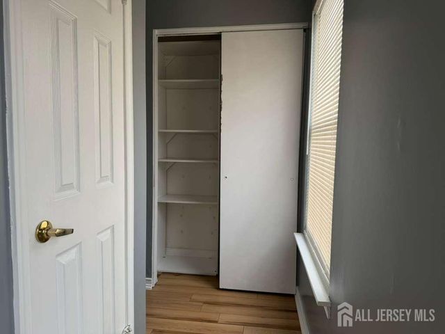 2 Mochen Court, Sayreville, NJ 08872