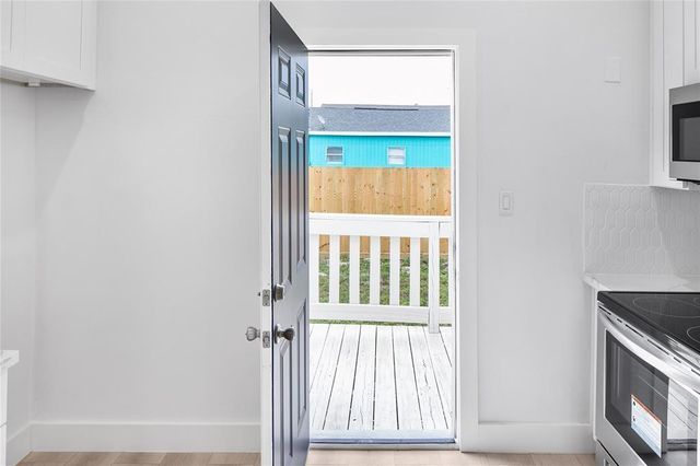 702 40th Street, Galveston, TX 77550