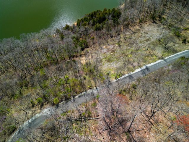 67 Waterwalk Ct, Smithville, TN 37166