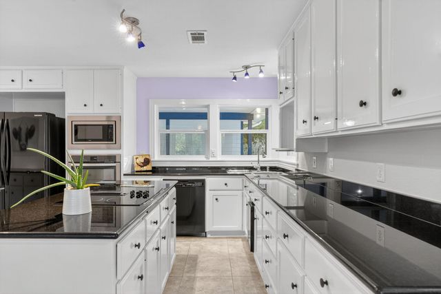 335 Veramendi ST, San Marcos, TX 78666