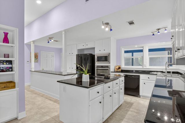 335 Veramendi ST, San Marcos, TX 78666
