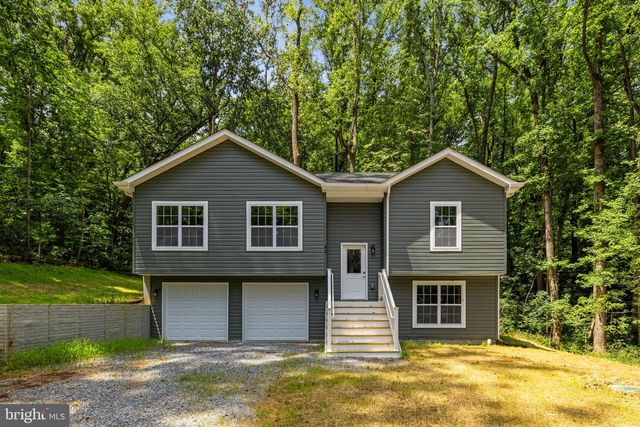 82 SHENANDOAH RIVER DR, Harpers Ferry, WV 25425