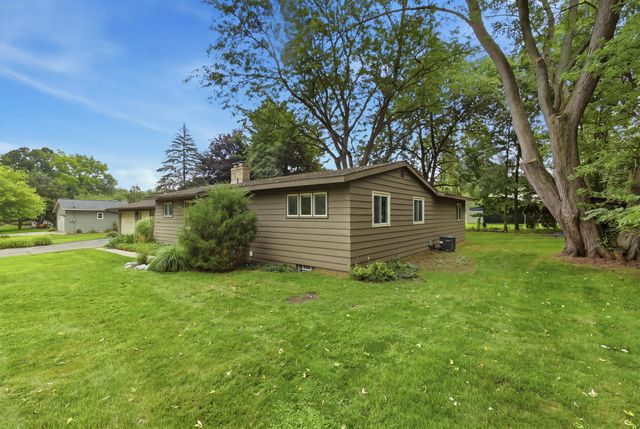 7284 Grachen Drive SE, Grand Rapids, MI 49546