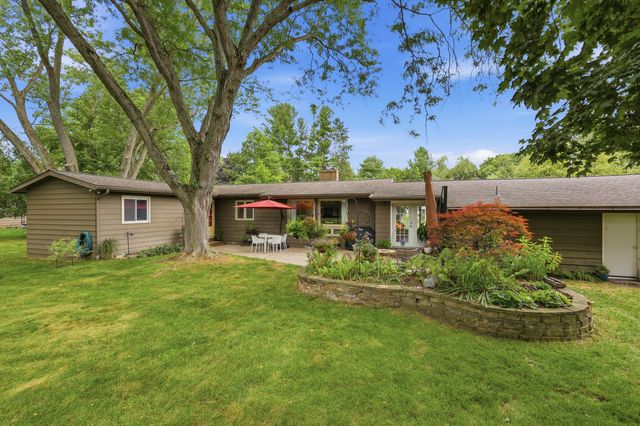 7284 Grachen Drive SE, Grand Rapids, MI 49546