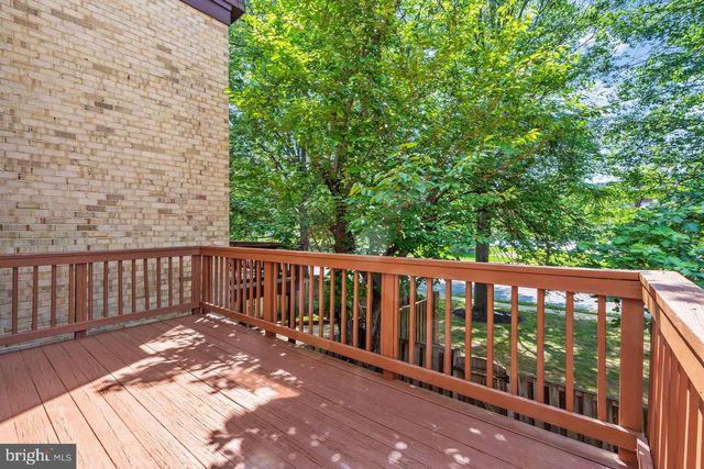 2983 BORGE ST, Oakton, VA 22124