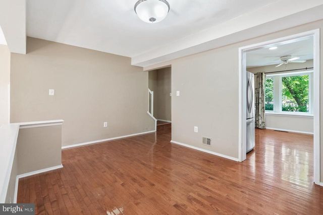 2983 BORGE ST, Oakton, VA 22124