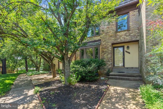 2983 BORGE ST, Oakton, VA 22124