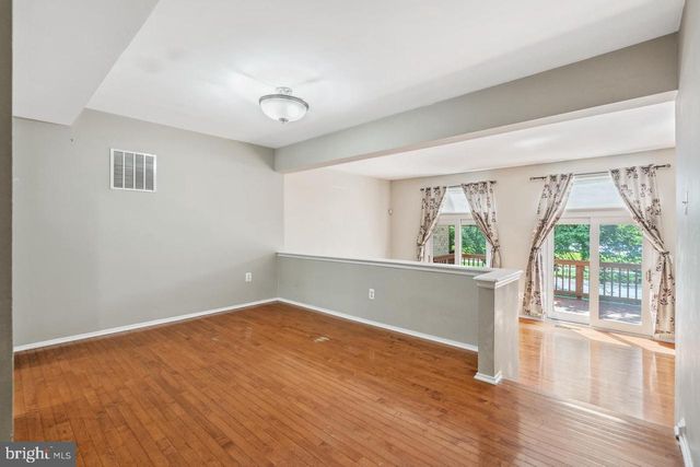 2983 BORGE ST, Oakton, VA 22124