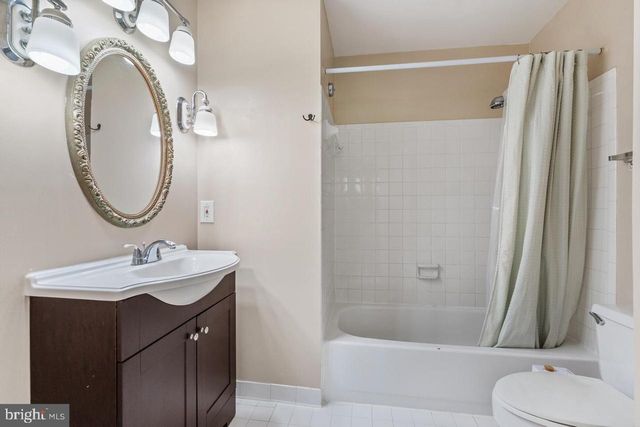 2983 BORGE ST, Oakton, VA 22124