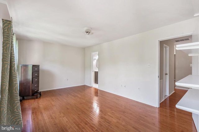 2983 BORGE ST, Oakton, VA 22124