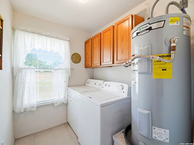 908 N MANSFIELD ST, Pleasanton, TX 78064