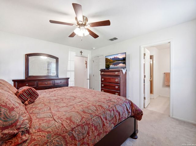 908 N MANSFIELD ST, Pleasanton, TX 78064