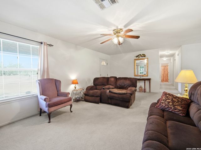 908 N MANSFIELD ST, Pleasanton, TX 78064