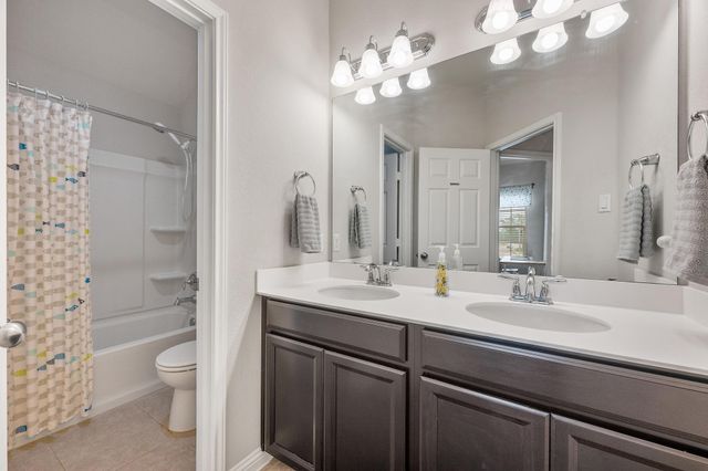 2417 Maxwell DR, Leander, TX 78641
