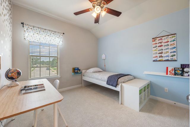 2417 Maxwell DR, Leander, TX 78641