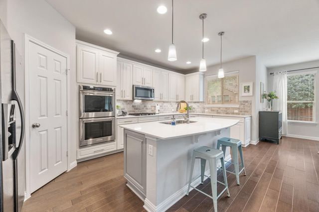 2417 Maxwell DR, Leander, TX 78641