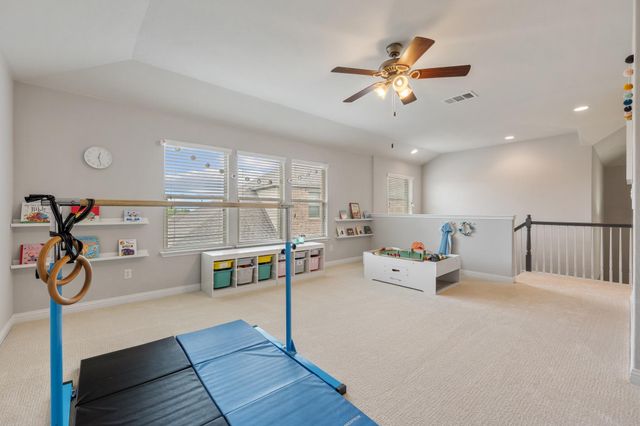 2417 Maxwell DR, Leander, TX 78641