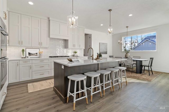 1961 E Mainacht St, Meridian, ID 83642