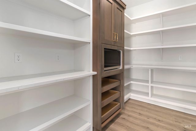 1961 E Mainacht St, Meridian, ID 83642