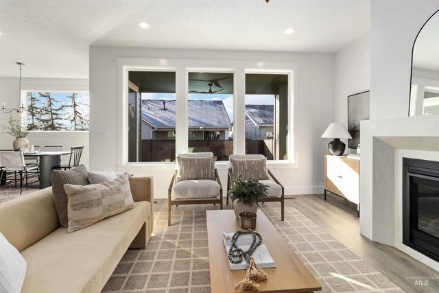 1961 E Mainacht St, Meridian, ID 83642