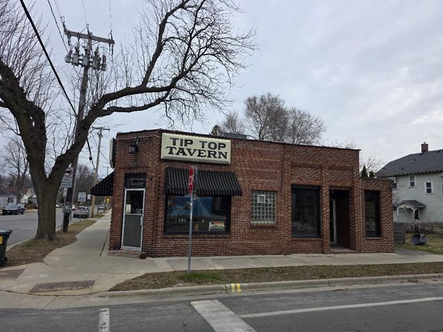 2426 Commercial Avenue, Madison, WI 53704