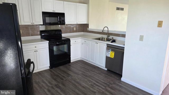 235 CHARRING CROSS DR, Dover, DE 19904