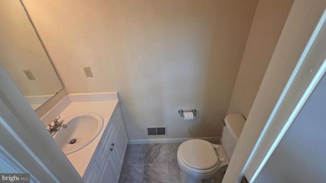 235 CHARRING CROSS DR, Dover, DE 19904