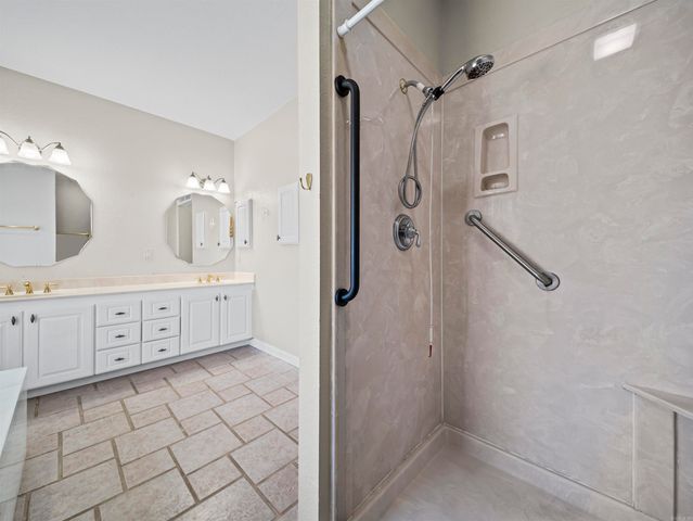 7 Resplandor Loop, Hot Springs Village, AR 71909