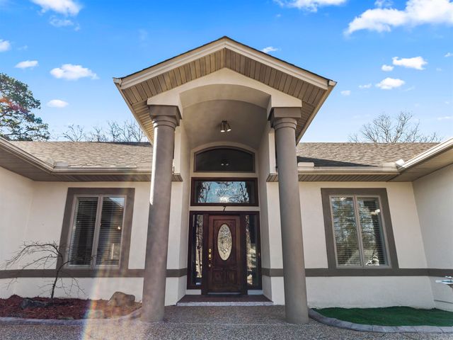 7 Resplandor Loop, Hot Springs Village, AR 71909