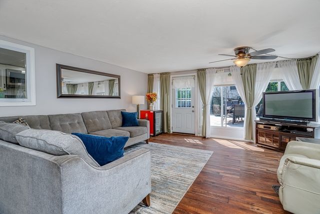 1084 Main Street, Leominster, MA 01453