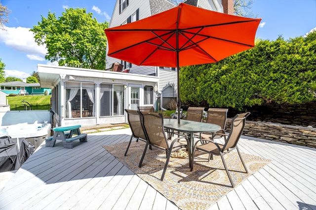 1084 Main Street, Leominster, MA 01453