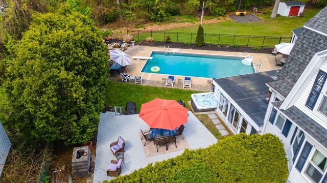1084 Main Street, Leominster, MA 01453