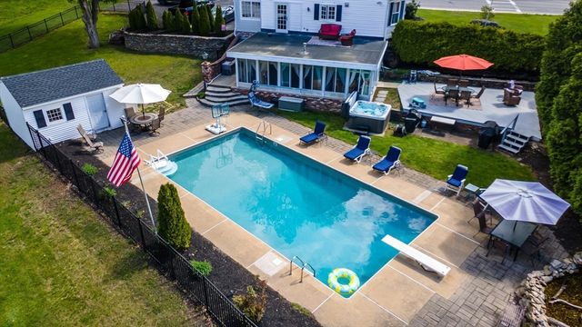 1084 Main Street, Leominster, MA 01453