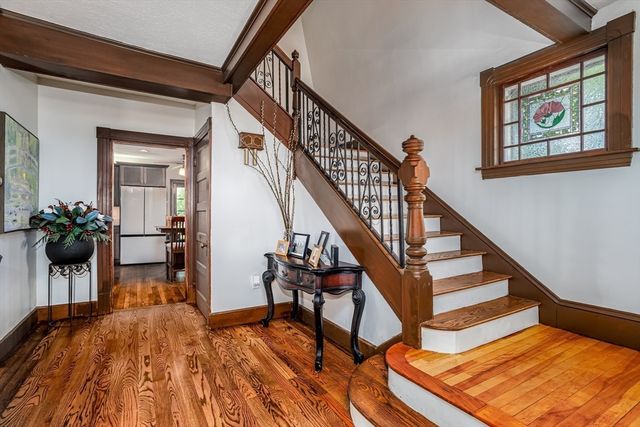 1084 Main Street, Leominster, MA 01453