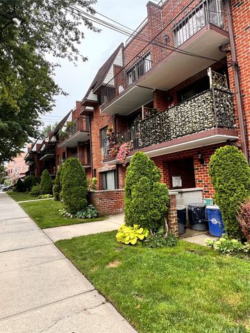 71-34 163rd Street 3, Fresh Meadows, NY 11365