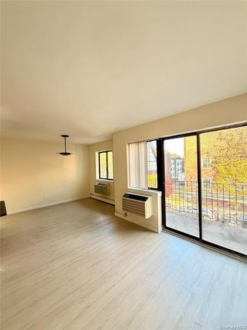 71-34 163rd Street 3, Fresh Meadows, NY 11365