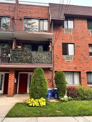71-34 163rd Street 3, Fresh Meadows, NY 11365