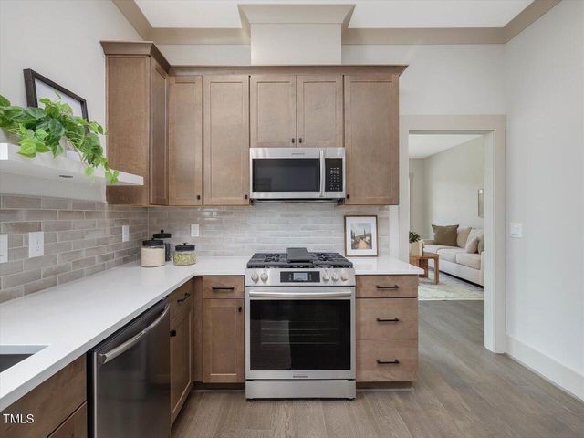 734 S State Street, Raleigh, NC 27601