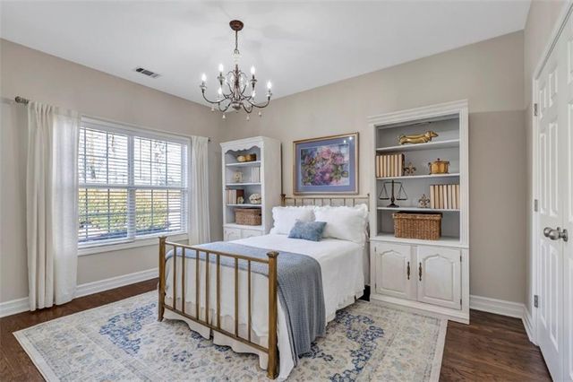 1075 Julius Drive, Suwanee, GA 30024