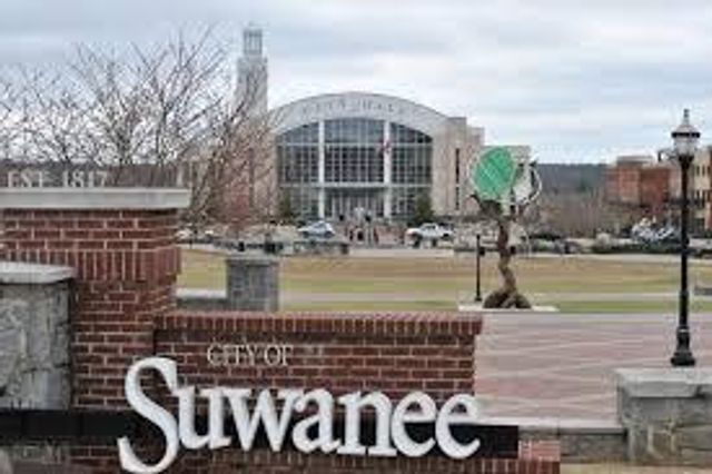 1075 Julius Drive, Suwanee, GA 30024