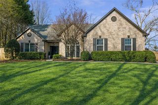 1075 Julius Drive, Suwanee, GA 30024