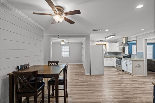 1451 Forrest Drive, Canton, TX 75103