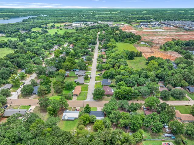 1451 Forrest Drive, Canton, TX 75103