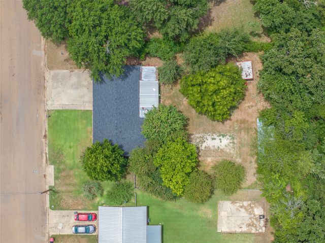 1451 Forrest Drive, Canton, TX 75103