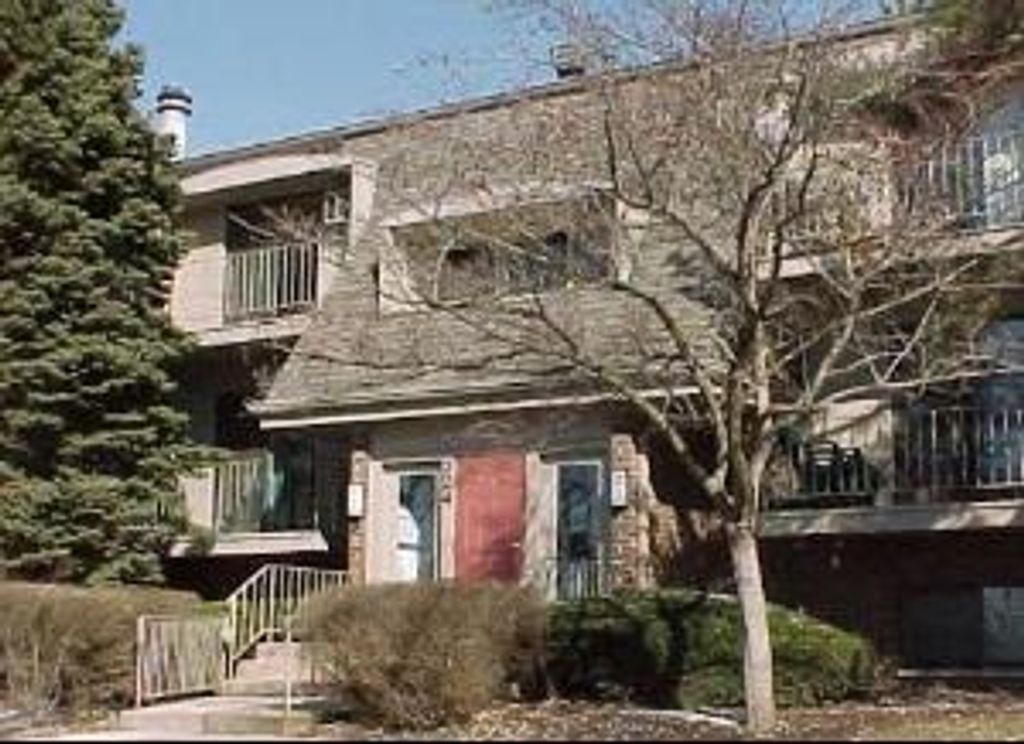 124 E Bailey Road A, Naperville, IL 60565