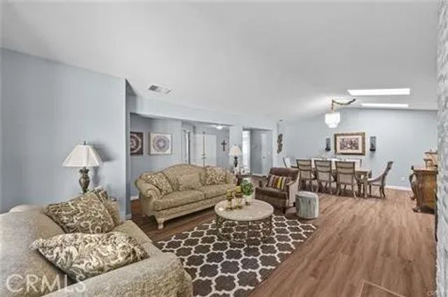 40430 Via Francisco, Murrieta, CA 92562