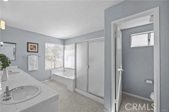 40430 Via Francisco, Murrieta, CA 92562
